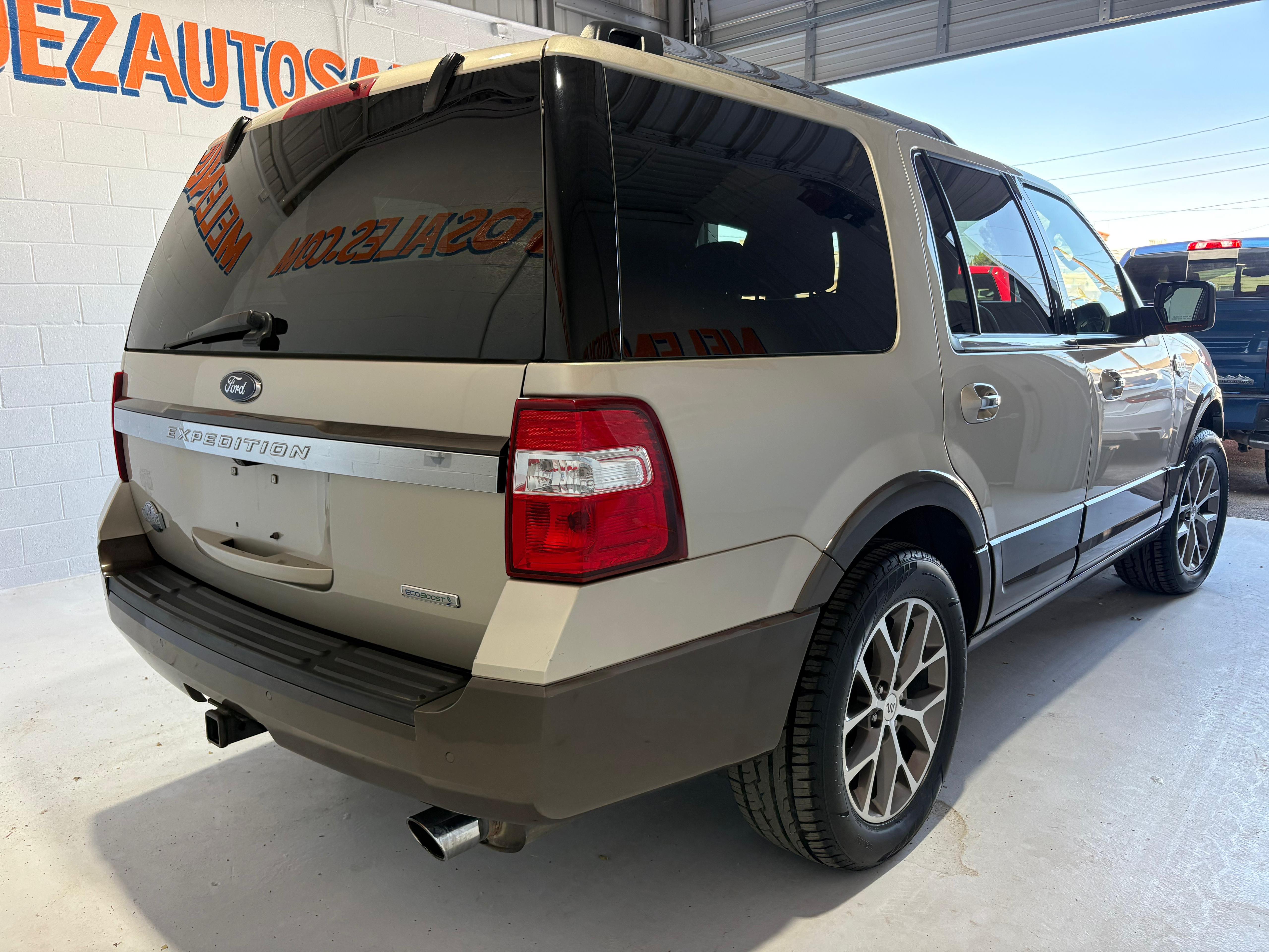 Used 2017 Ford Expedition King Ranch RWD image 6