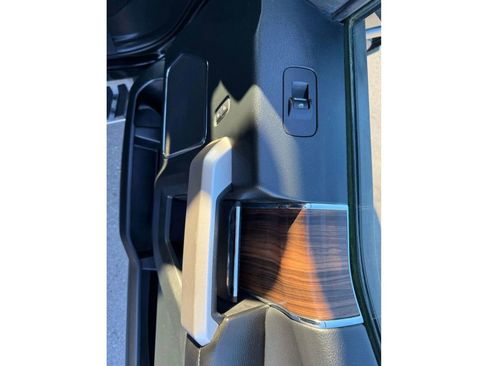 Used 2016 Ford F150 Lariat w/ Equipment Group 502A Luxury image 19