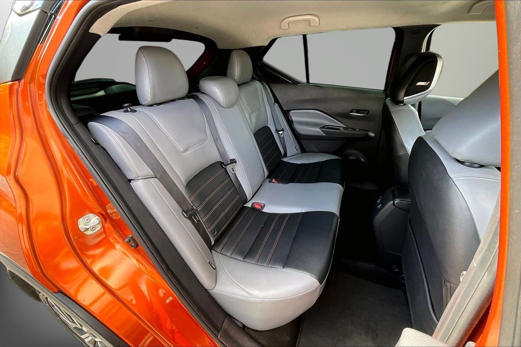 Used 2023 Nissan Kicks SR w/ SR Premium Package FWD image 30
