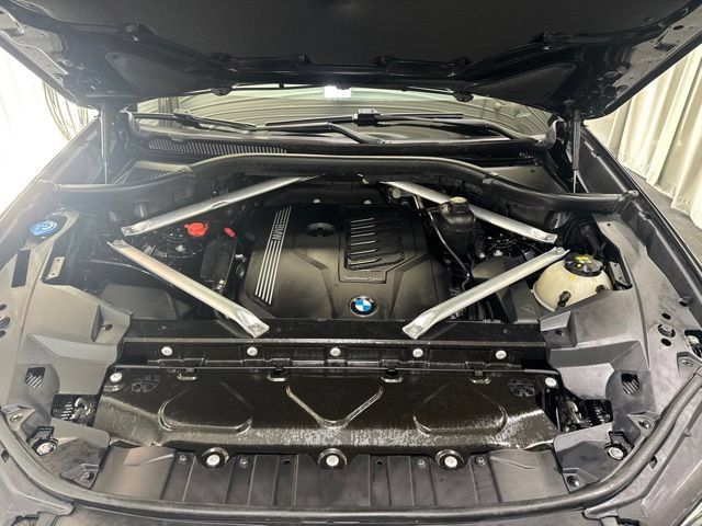 Used 2020 BMW X5 xDrive40i w/ Convenience Package AWD/4WD image 34
