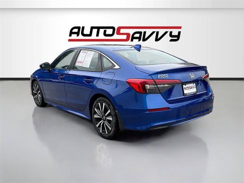 Used 2023 Honda Civic EX image 5