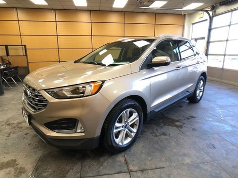 Certified 2020 Ford Edge SEL w/ Convenience Package image 3