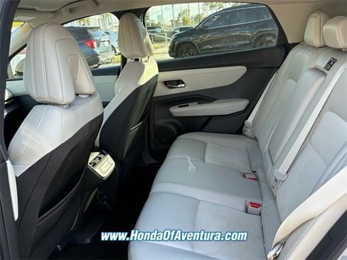 Used 2024 Nissan Ariya FWD image 10