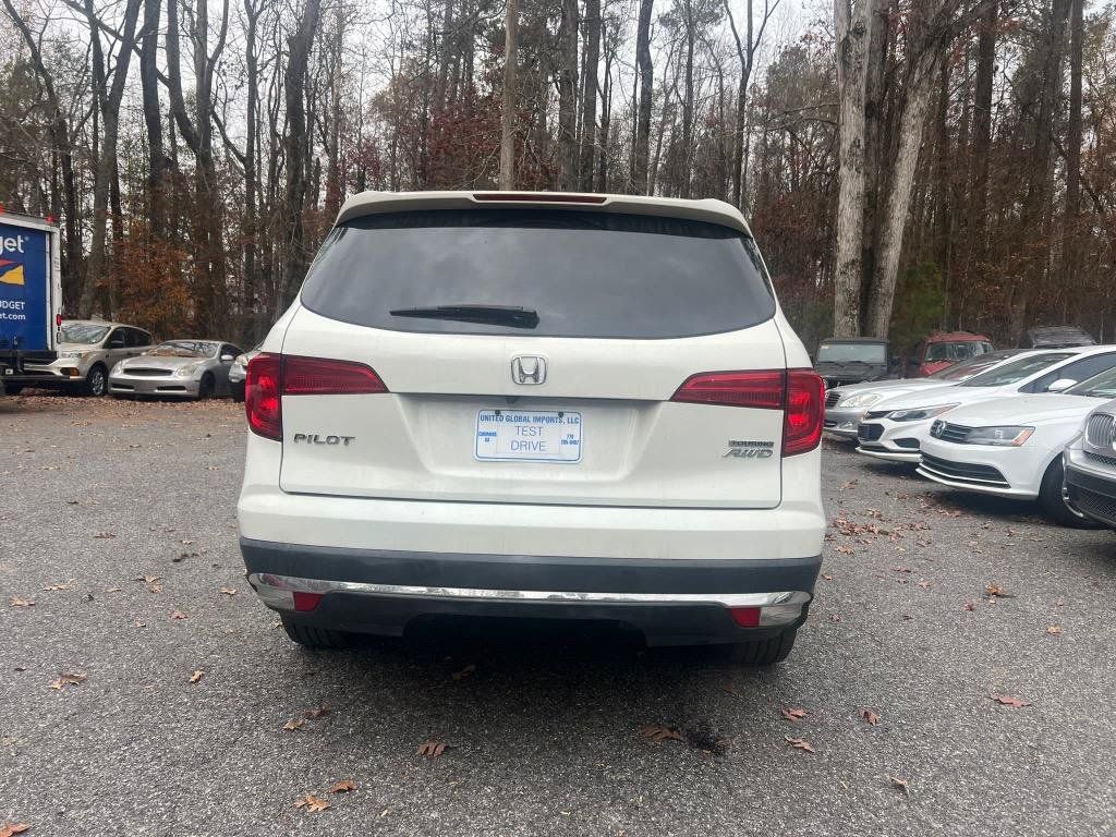 Used 2018 Honda Pilot Touring image 7