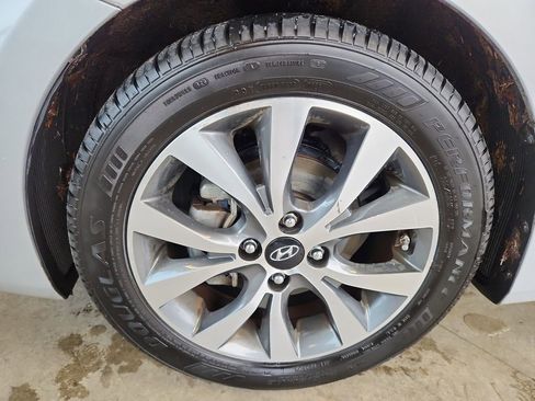 Used 2017 Hyundai Accent Value Edition image 13