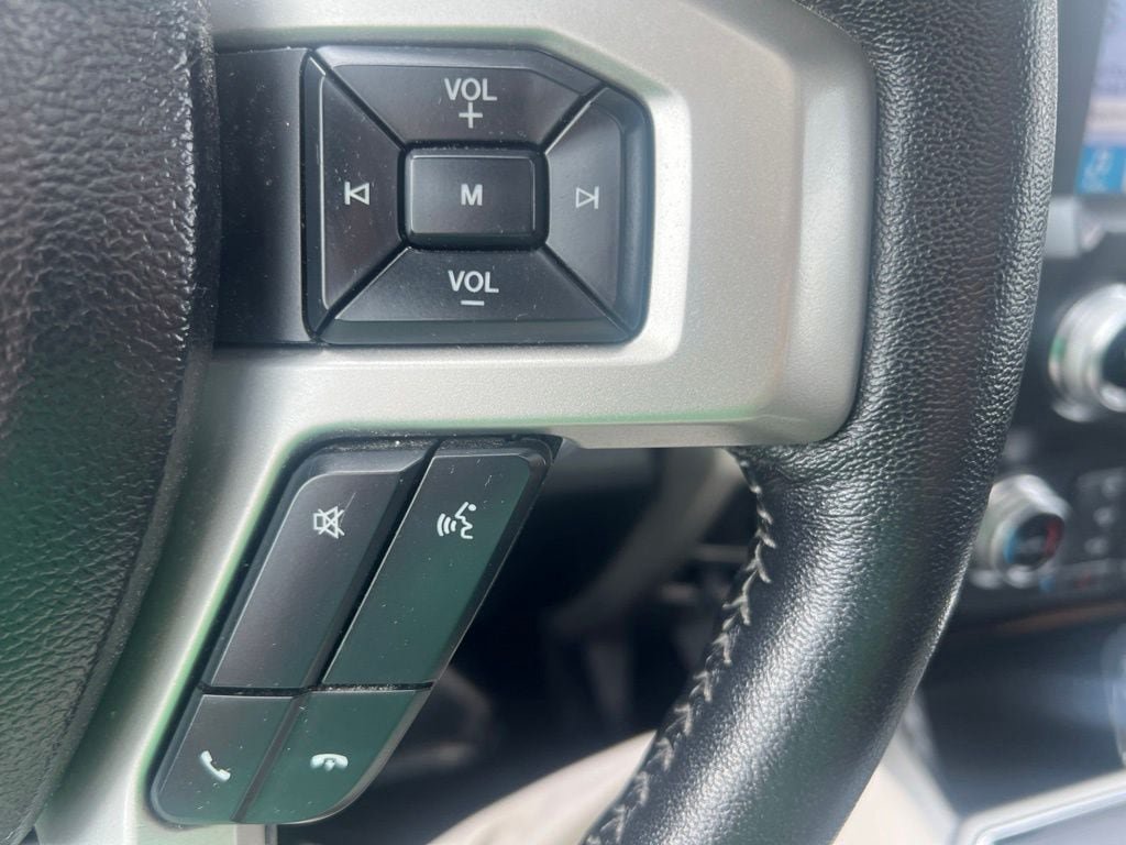 Used 2019 Ford F150 Lariat w/ Equipment Group 502A Luxury AWD/4WD image 25