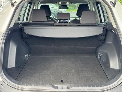 Used 2025 Toyota RAV4 XLE AWD/4WD image 5