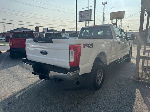 Used 2019 Ford F250 XL w/ Power Equipment Group AWD/4WD image 4