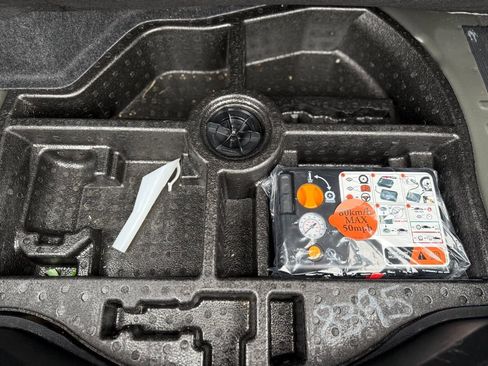 Used 2017 Ford Fusion SE image 19