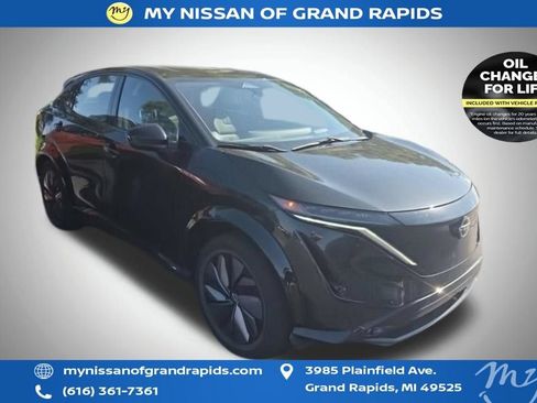 Used 2024 Nissan Ariya AWD image 1