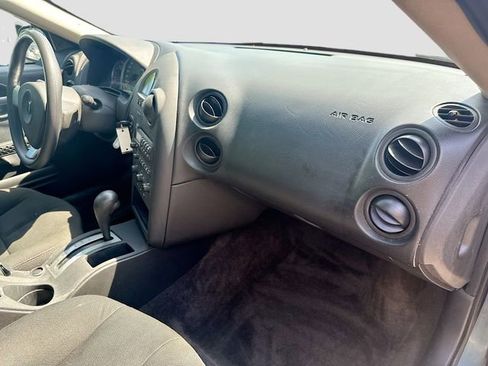 Used 2006 Pontiac Grand Prix FWD image 27