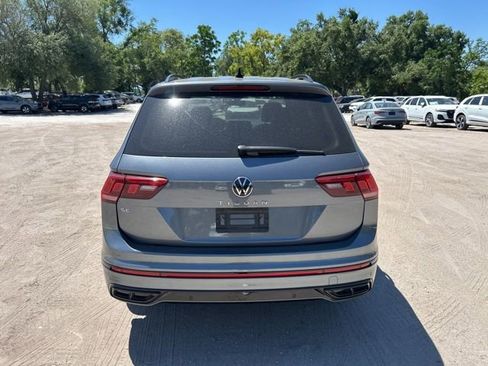 Used 2024 Volkswagen Tiguan SE R-Line image 18