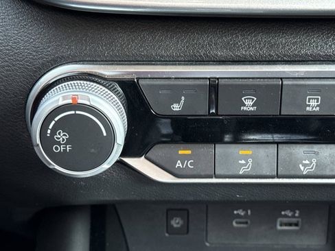 Used 2024 Nissan Altima 2.5 SV w/ SV Premium Package image 19