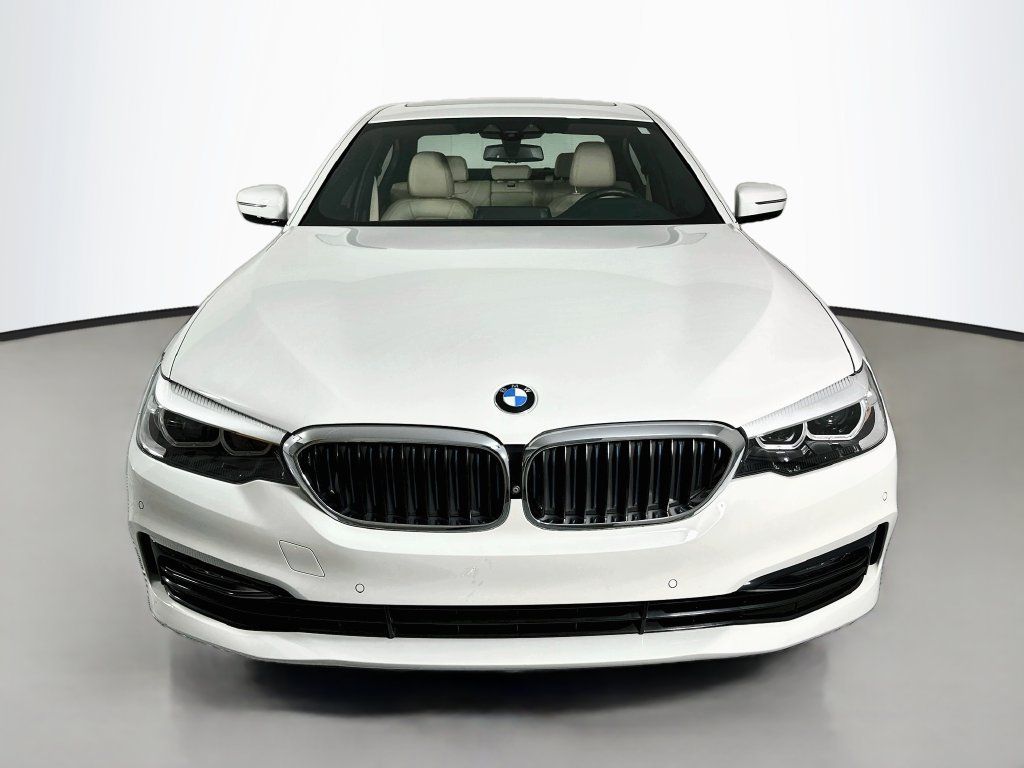 Used 2018 BMW 530e RWD image 6