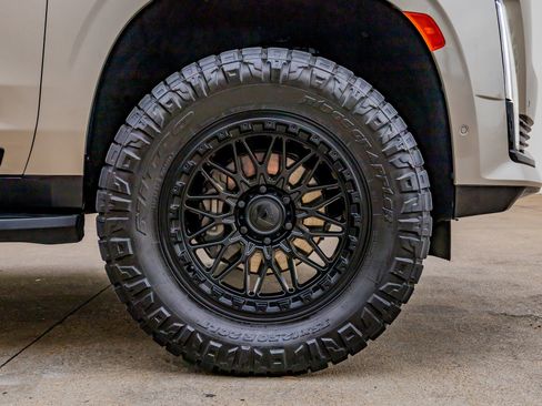 Used 2021 Cadillac Escalade Sport image 11