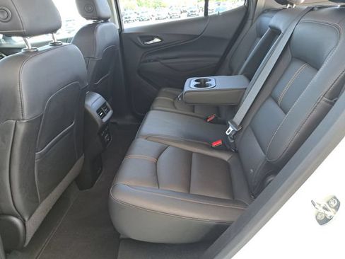 Used 2022 Chevrolet Equinox Premier AWD/4WD image 23