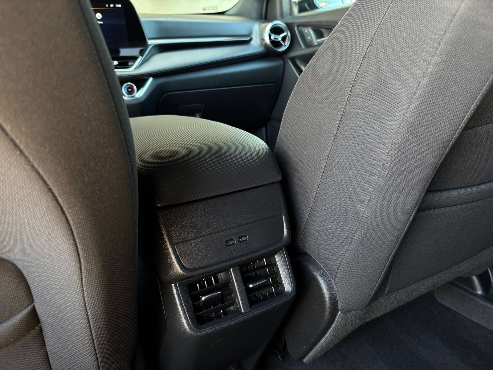 Used 2025 Chevrolet Equinox LT FWD image 21