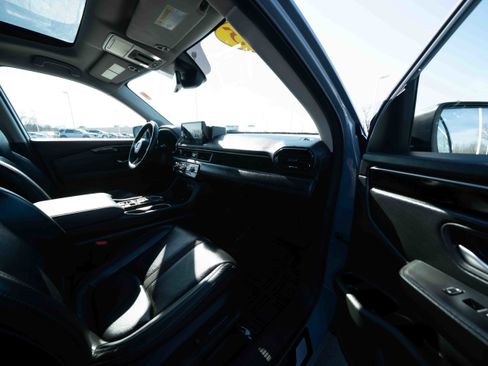 Used 2025 Honda Pilot Touring image 26