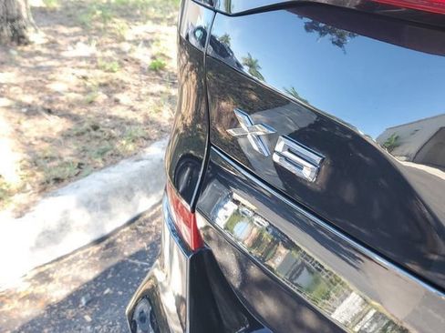Used 2024 BMW X5 xDrive40i w/ M Sport Package AWD/4WD image 29