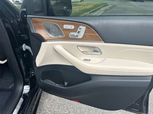 Used 2024 Mercedes-Benz GLE 350 4MATIC image 19