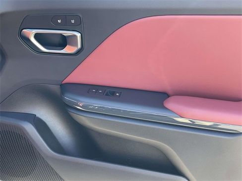 New 2025 Kia K4 GT-Line image 18