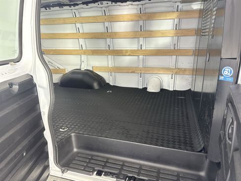 Used 2024 GMC Savana 2500 w/ Driver Convenience Package image 26