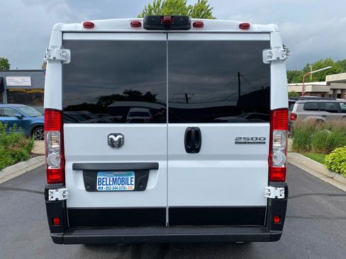 Used 2025 RAM ProMaster 2500 w/ U-Haul Equipment Group FWD image 4