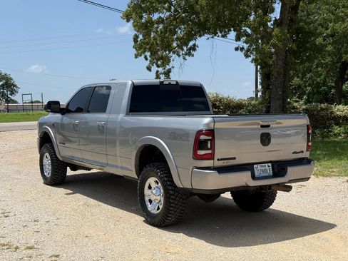 Used 2019 RAM 2500 Laramie w/ Night Edition AWD/4WD image 5