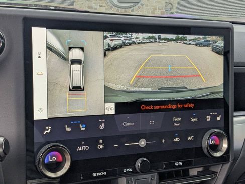 Used 2025 Lexus GX 550 w/ Cold Area Package AWD/4WD image 13