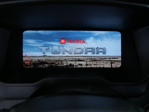 Used 2024 Toyota Tundra Limited AWD/4WD image 21