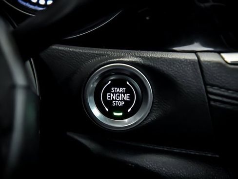 Used 2020 Buick Encore GX Essence w/ Sport Touring Package image 18