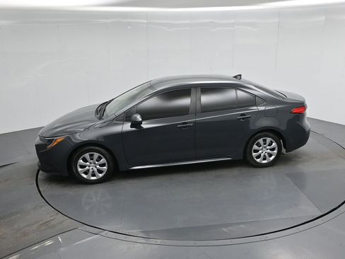 Used 2024 Toyota Corolla LE image 43