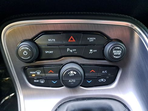 Used 2018 Dodge Challenger R/T w/ Driver Convenience Group image 20