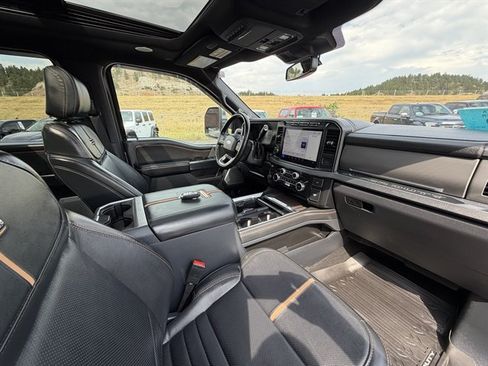 Used 2024 Ford F350 Platinum w/ Tremor Off-Road Package AWD/4WD image 61