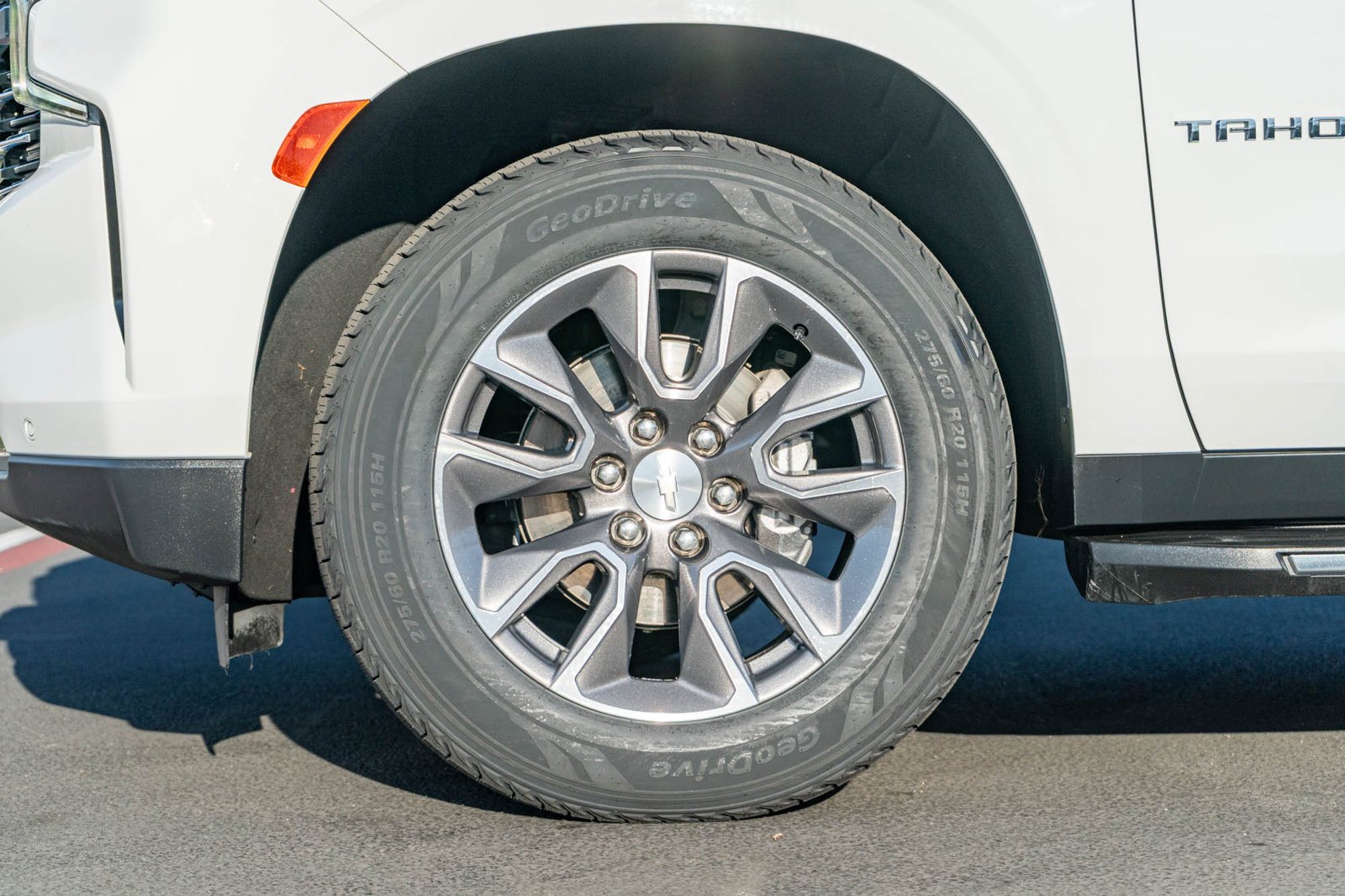 Used 2022 Chevrolet Tahoe LT w/ LT Signature Package RWD image 5
