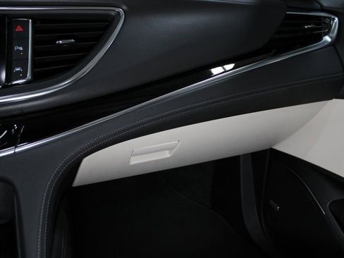 Used 2023 Buick Enclave Avenir w/ Avenir Technology Package image 28