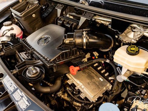 Used 2025 Mercedes-Benz Sprinter 2500 image 5