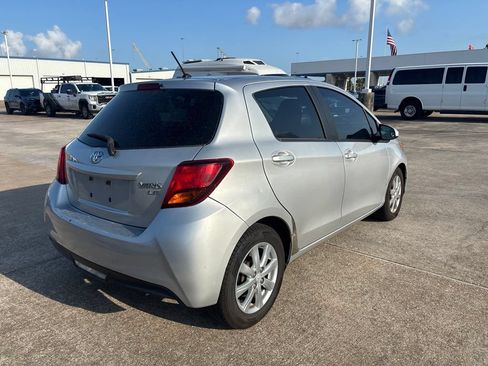 Used 2016 Toyota Yaris LE FWD image 5