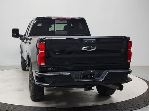 Used 2024 Chevrolet Silverado 2500 High Country w/ High Country Premium Package AWD/4WD image 6