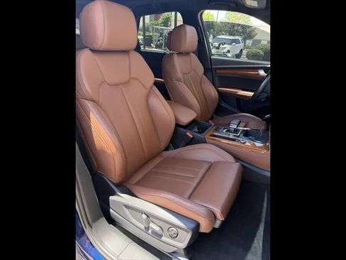 Used 2023 Audi Q5 2.0T Premium Plus w/ Premium Plus Package AWD/4WD image 22