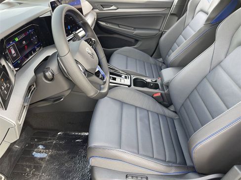 New 2026 Volkswagen Golf 2.0T image 15