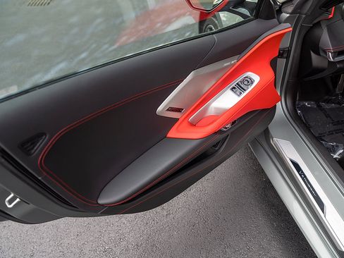 Used 2022 Chevrolet Corvette Stingray Preferred Cpe w/ 2LT RWD image 16