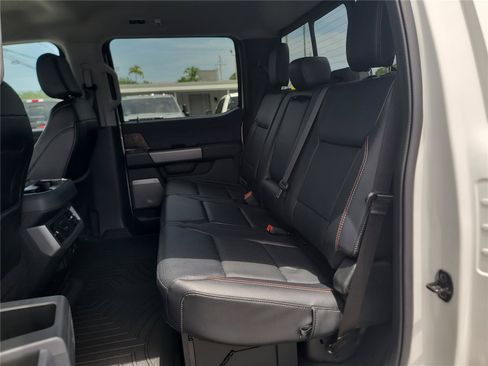 Used 2023 Ford F250 Lariat w/ Chrome Package AWD/4WD image 15