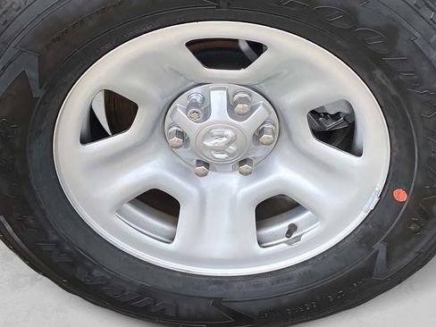 Used 2025 RAM 1500 Tradesman AWD/4WD image 27