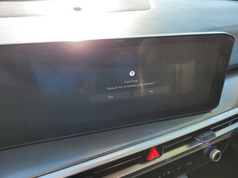 Used 2024 Kia Sorento S FWD image 12