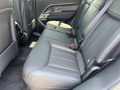 New 2026 Land Rover Range Rover SE AWD/4WD image 9