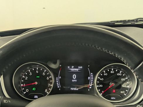Used 2020 Jeep Compass Latitude FWD image 20