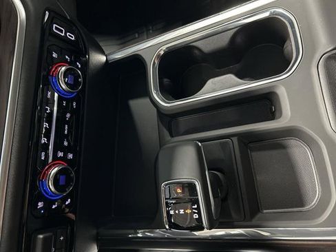 New 2026 GMC Sierra 1500 SLT w/ SLT Premium Plus Package image 29