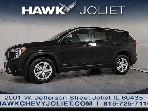 Used 2024 GMC Terrain SLE AWD/4WD image 4