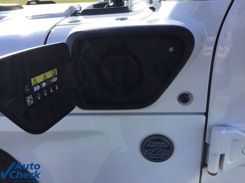 Used 2022 Jeep Wrangler Unlimited Rubicon 4xe w/ Cold Weather Group image 46